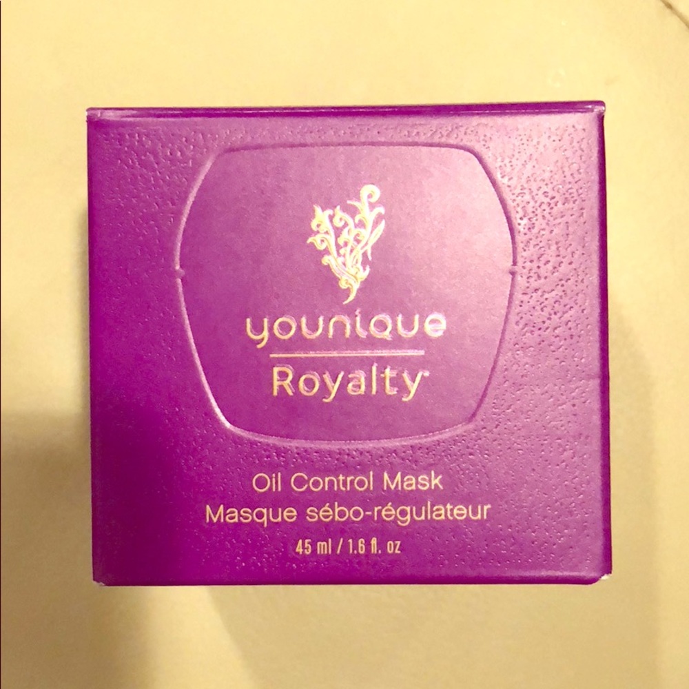 Younique Royalty Oil Control Mask
